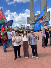 Возложили цветы к мемориалу в честь советских воинов-освободителей!
