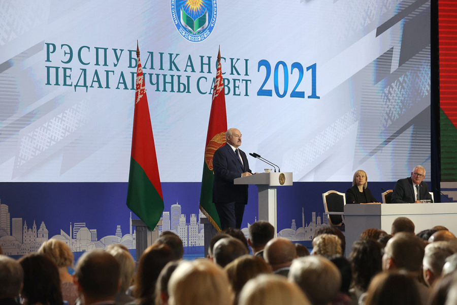 Президент рассказал как изменится система образования в Беларуси